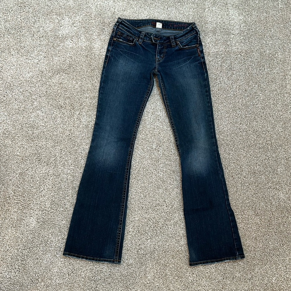 Women’s silver jeans Tuesday 27/33